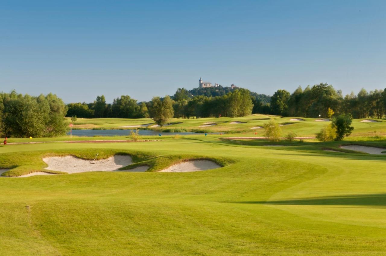 Golf&Spa Kunětická Hora Dritec Exteriér fotografie